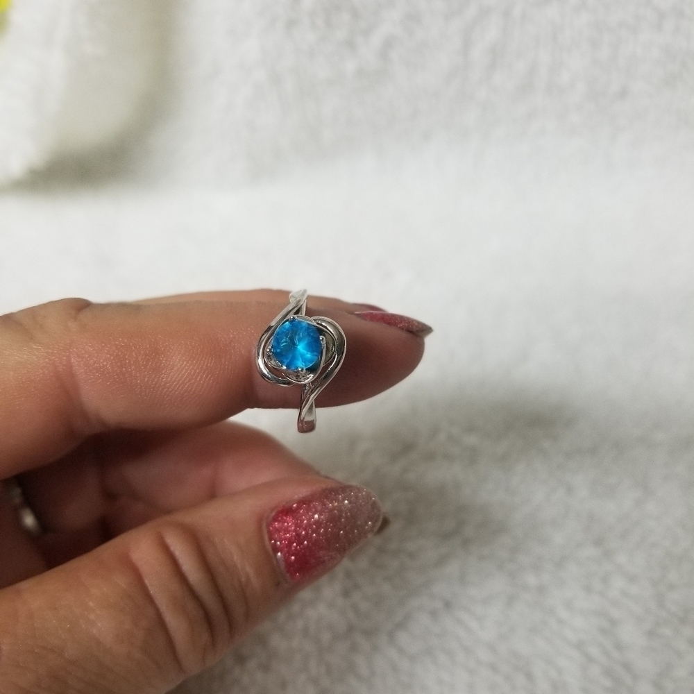 Fashion ring
